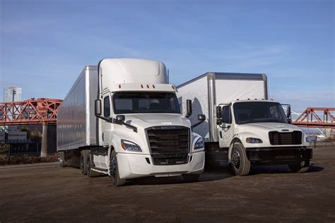 electric box truck usa|freightliner electric semi truck.